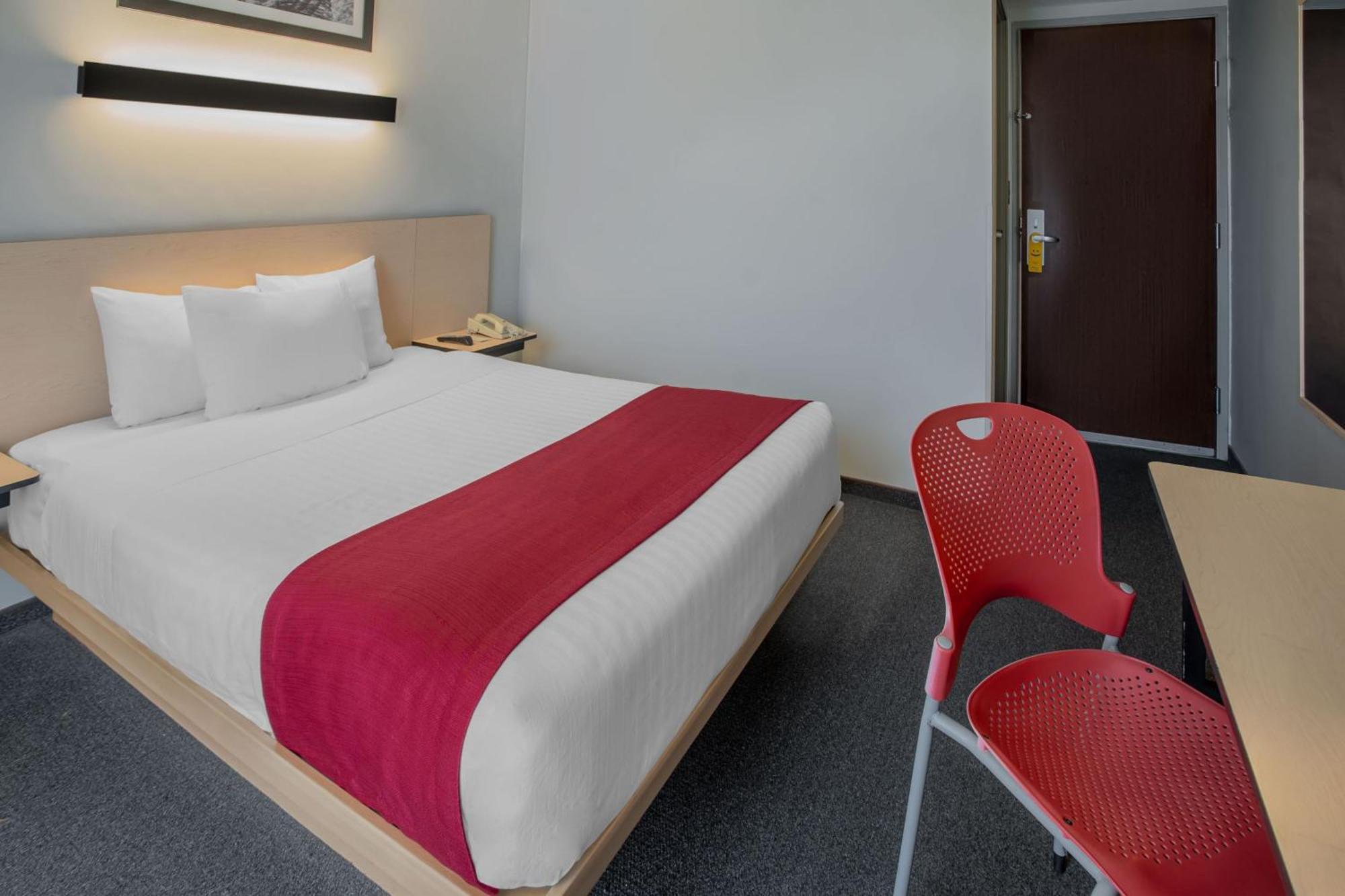 City Express By Marriott Durango Exterior photo