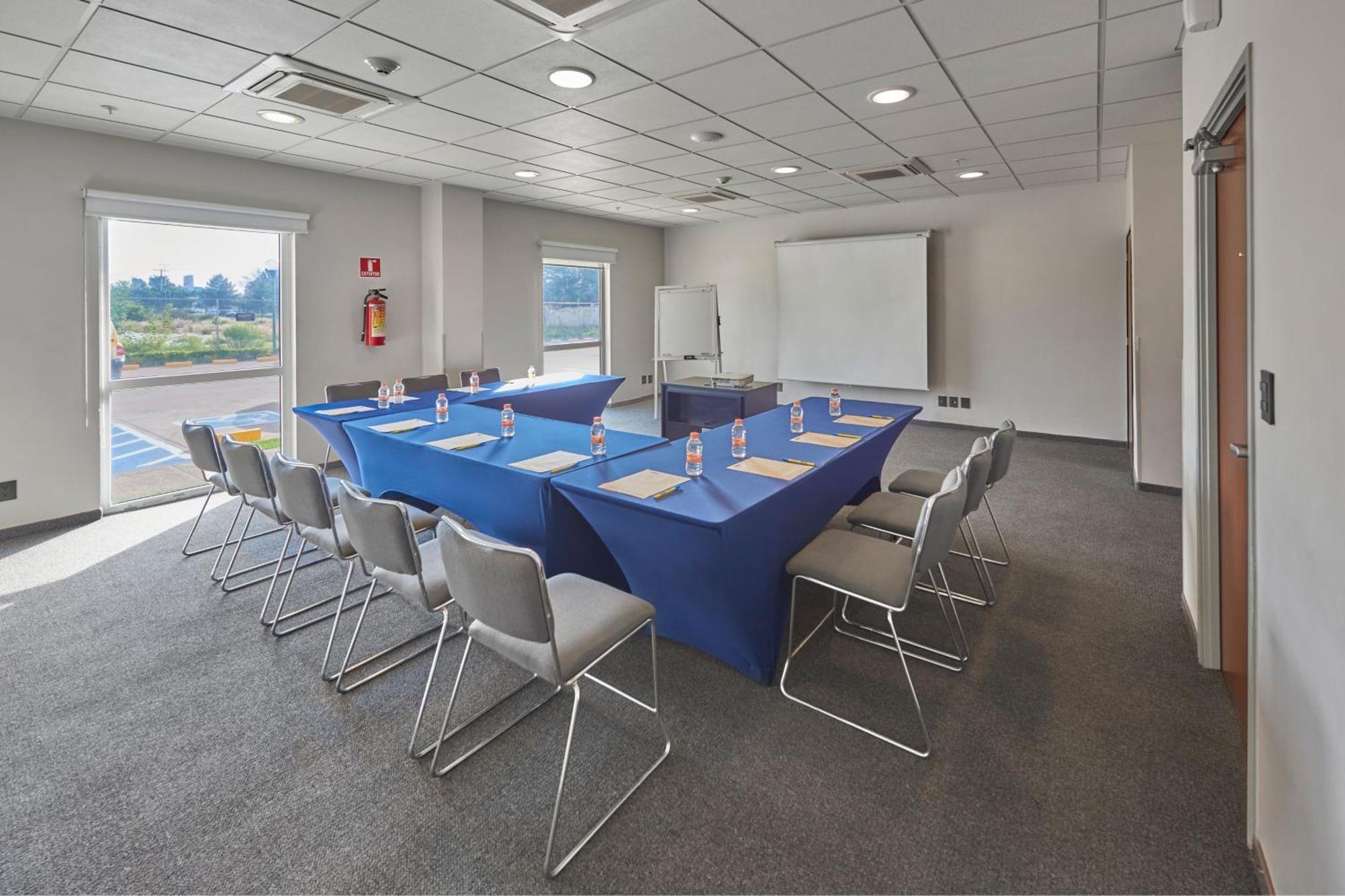 City Express By Marriott Durango Exterior photo