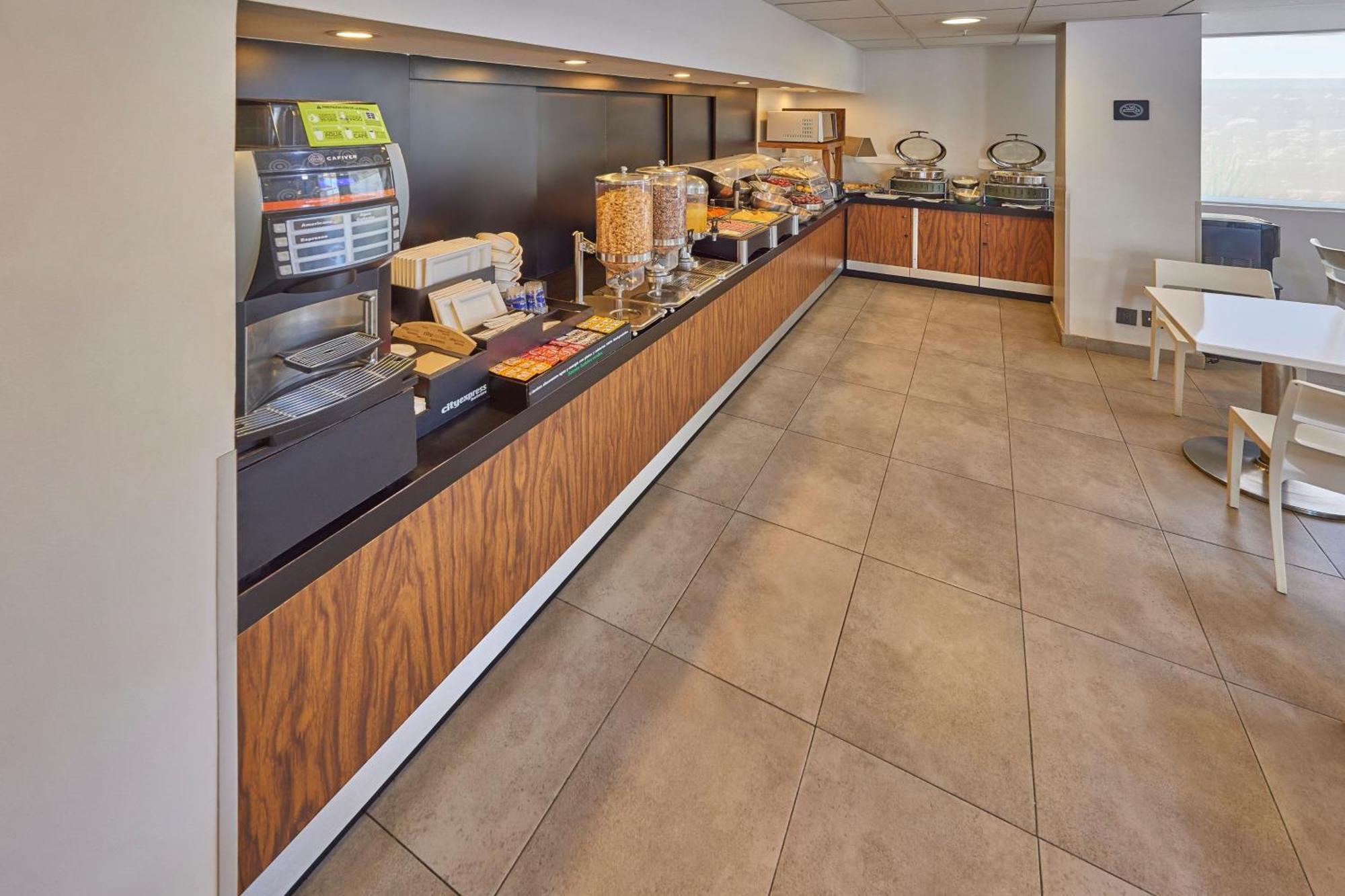 City Express By Marriott Durango Exterior photo