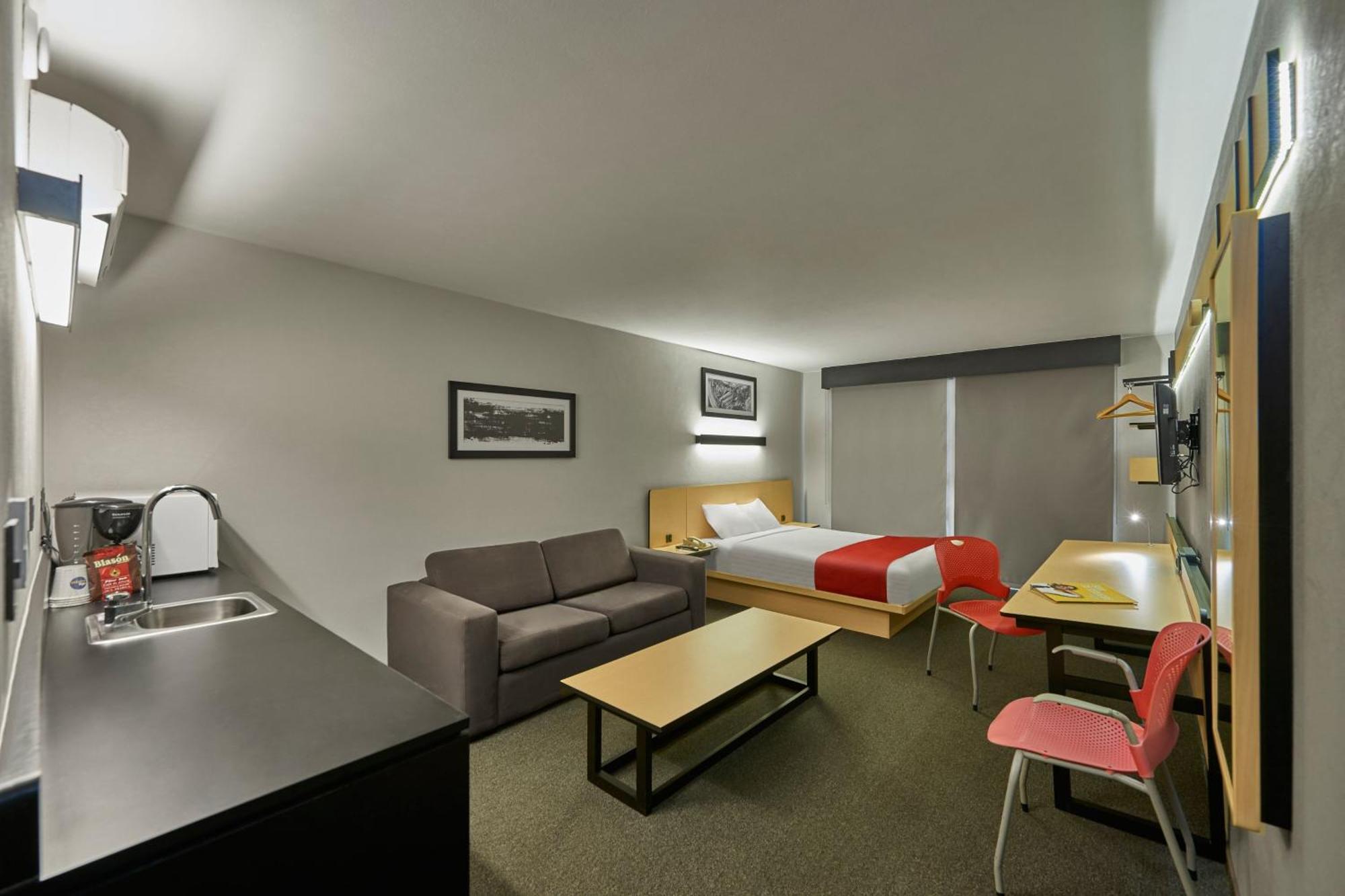 City Express By Marriott Durango Exterior photo